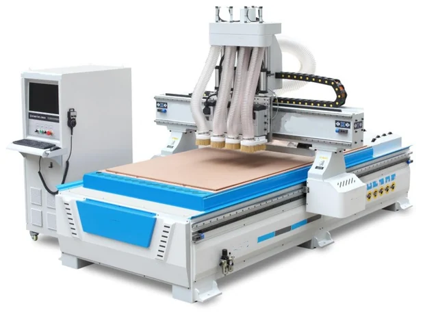 Foto do equipamento Router CNC CH4